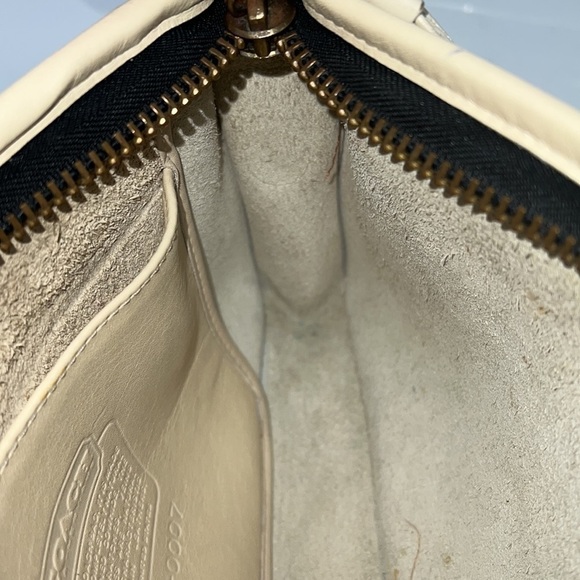Coach Legacy Vintage 038-007 Cream Bone Zip Top Detachable Crossbody Clutch Bag - Picture 16 of 16